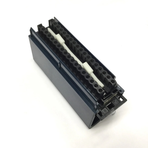 GE IC694TBB032
